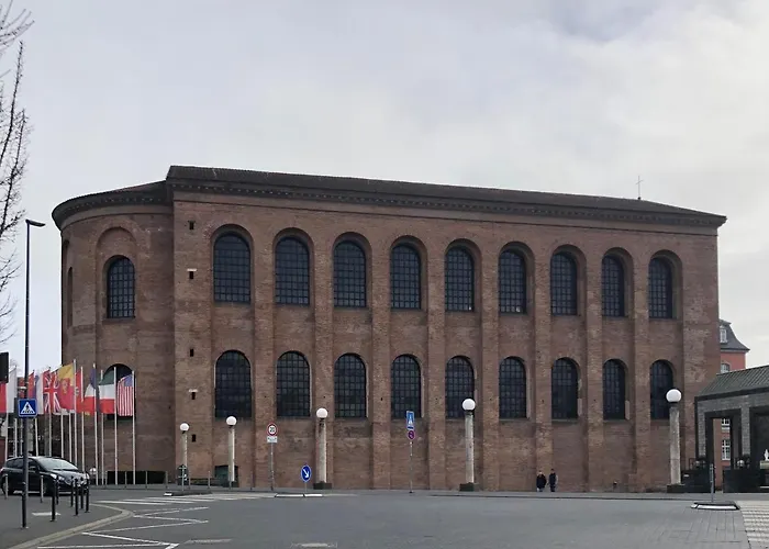 Fuer Liebhaber Des Besonderen ترير